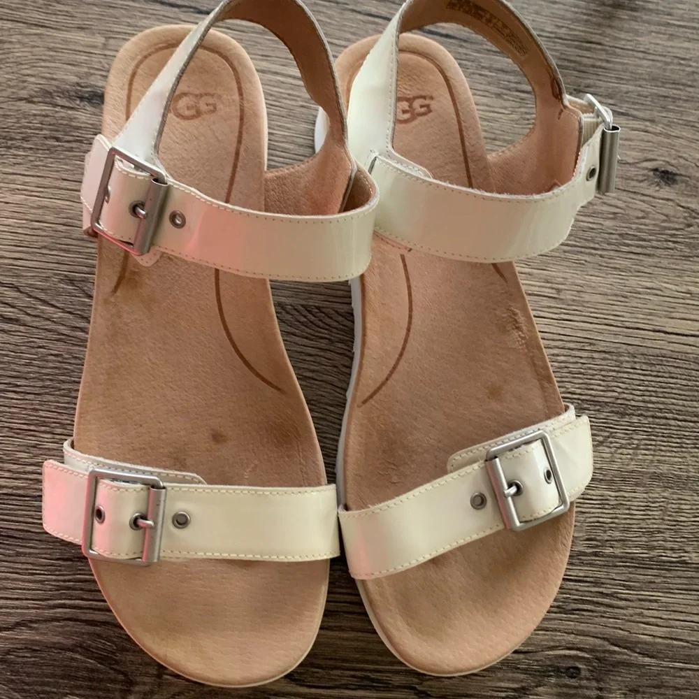 🔥 Ugg treadlite cream platform wedge sandals women’s size 7.5 mint condition - Picture 10 of 12